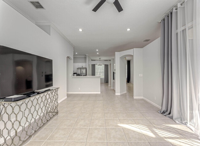 Building Photo - 4207 NW 42nd Terrace