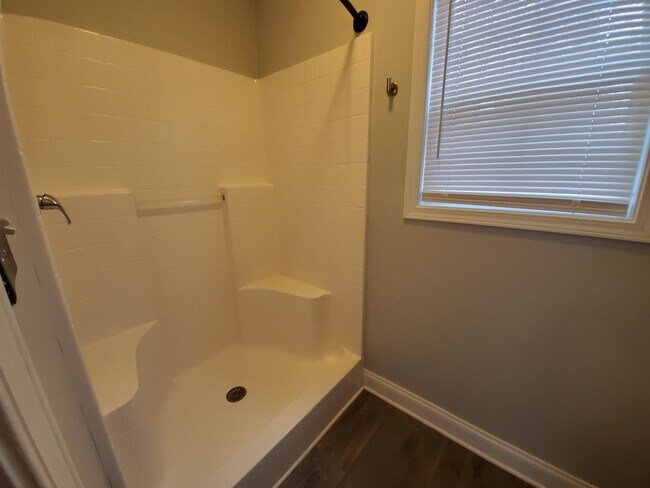 Building Photo - 142 N Copper Creek Dr