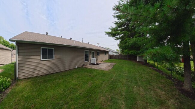 Building Photo - 304 Erin Dr