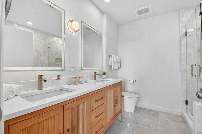 Building Photo - 550 Okeechobee Blvd