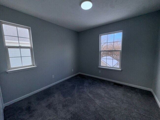 Building Photo - Newly Renovated 3BR/2BA Single-Family Home with Garage – Cleveland