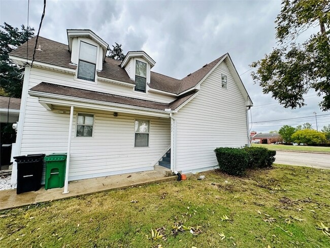 Primary Photo - 402 S Bryan-Belt Line Rd