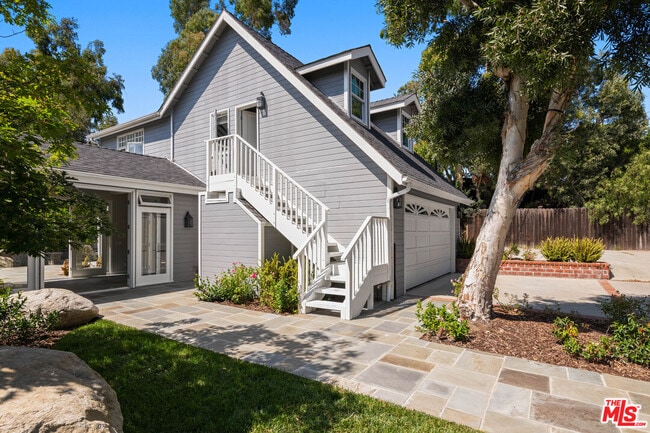 Building Photo - 6743 Fernhill Dr