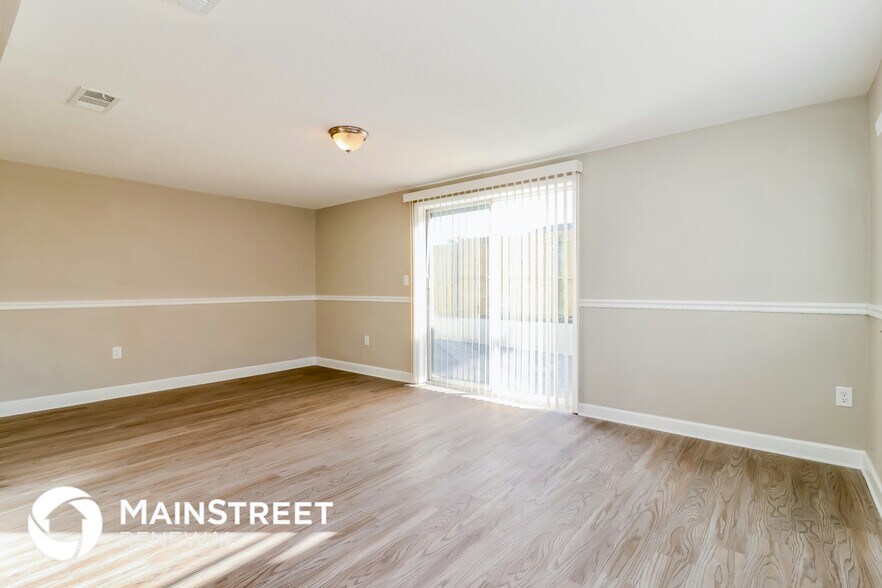 Building Photo - 6402 Bandura Ave