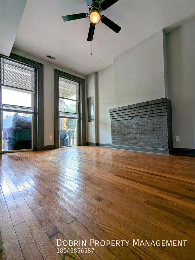 Building Photo - 608 N 1st St