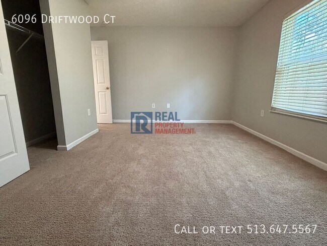 Building Photo - 6096 Driftwood Ct