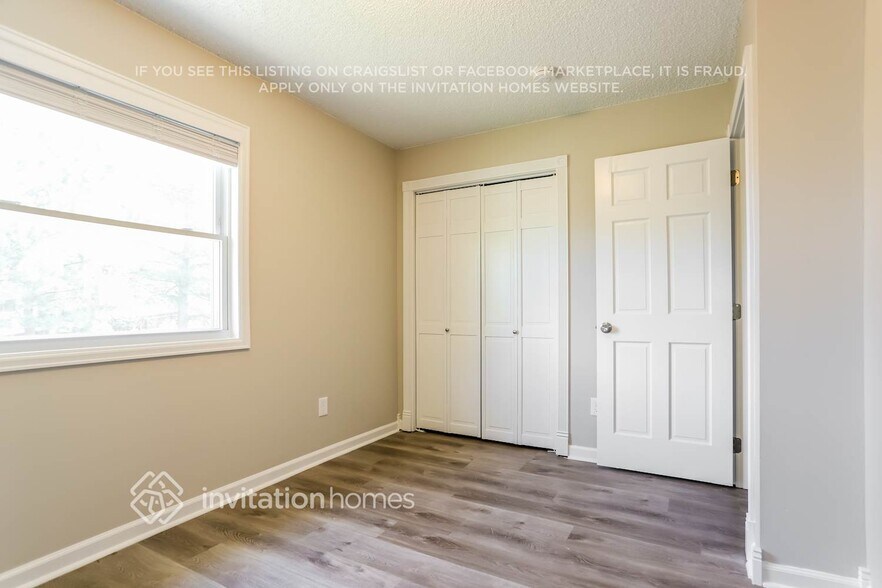 Building Photo - 1456 S Zeno St