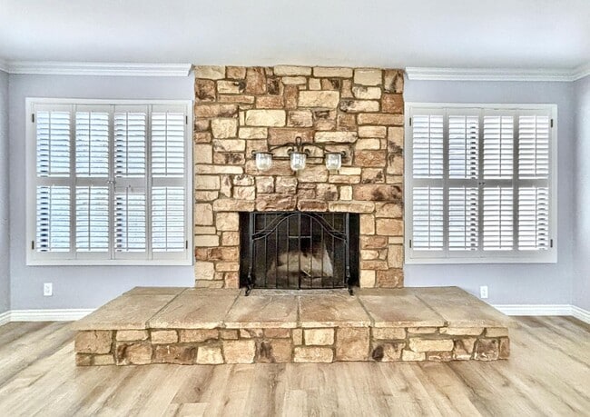 Building Photo - 3 Bed & 2.5 Bath House in Fallbrook, CA / ...