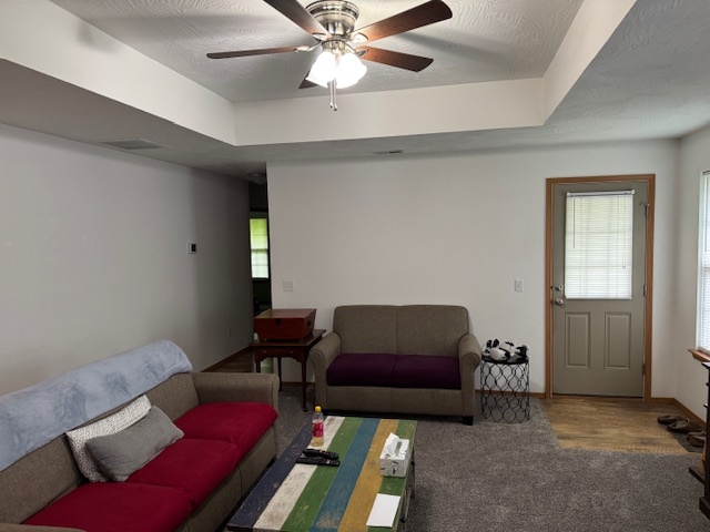 Building Photo - 1008 N Missouri Dr