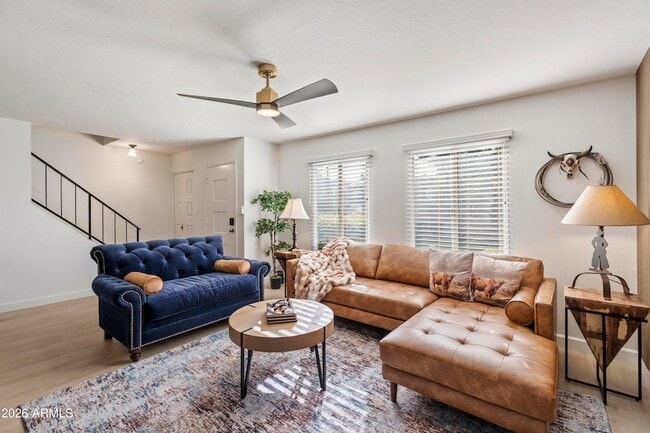 Building Photo - 8107 E Vista Dr