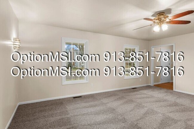 Building Photo - Welcome home to this charming two-story in South Woods subdivision