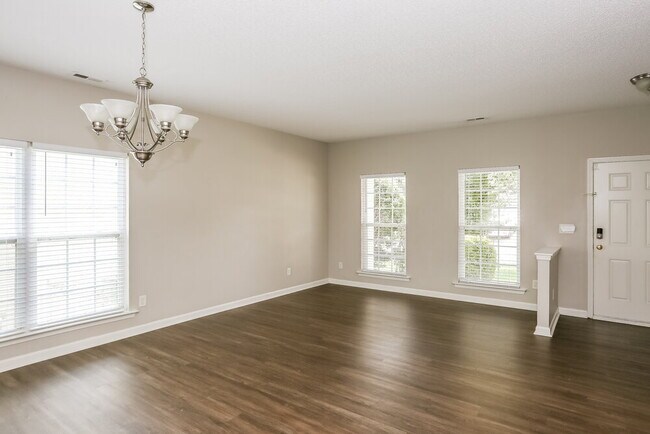 Building Photo - 2329 Apple Glen Ln
