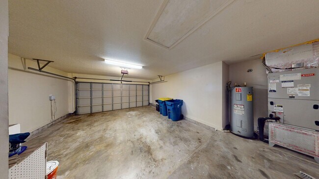 Building Photo - 3Bed/ 2Bath Home - Available Now!