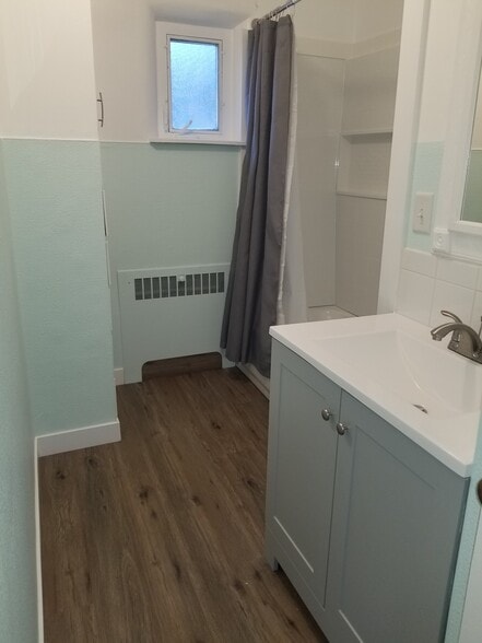 Fully renovated main bath - 170 N Harrison Blvd Main