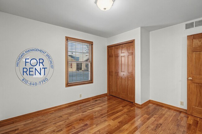 Building Photo - 3175 Rotterdam Dr