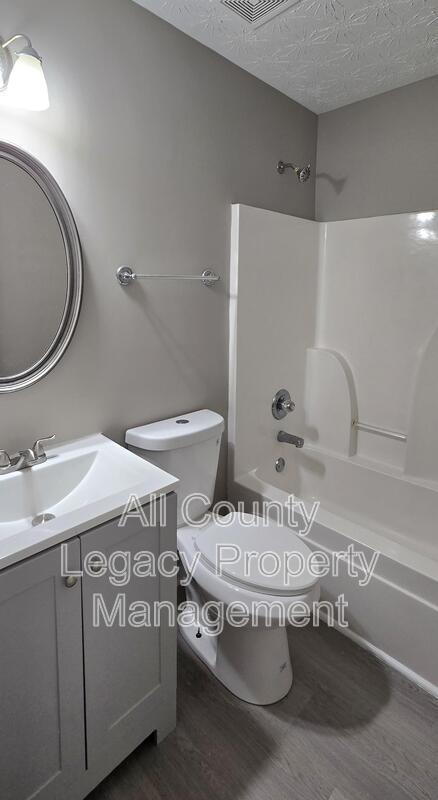 Building Photo - 10107 Clearview Dr NW