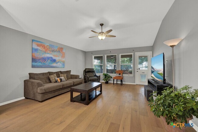 Building Photo - 481 Bayou Bend Dr