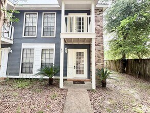 Building Photo - 1147/1149 Willow Creek Dr