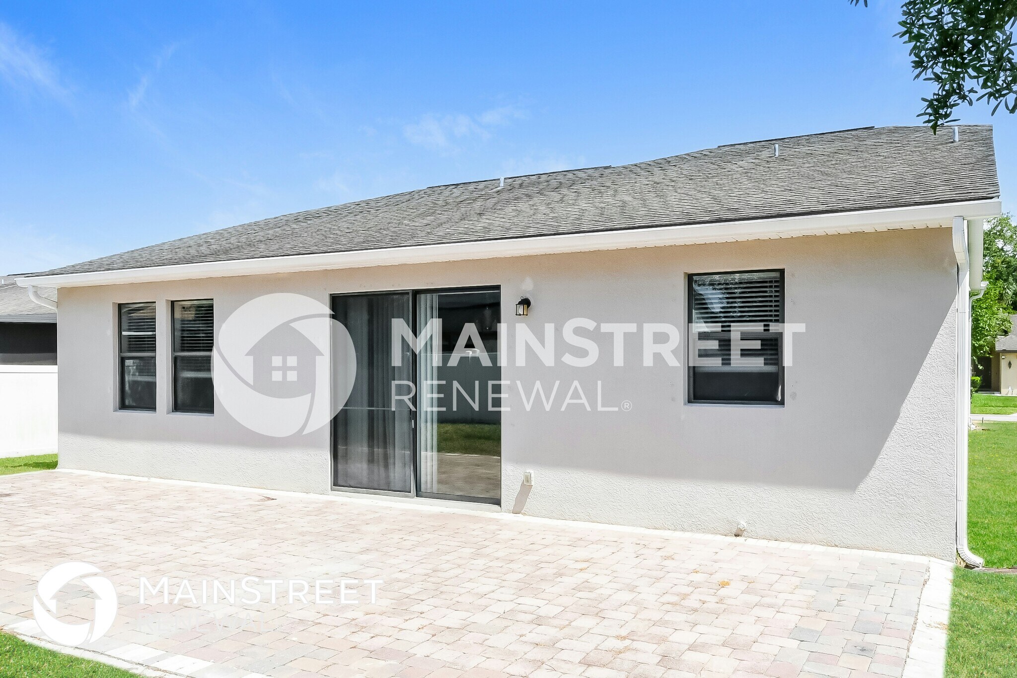 Building Photo - 4632 Doral Park Ave