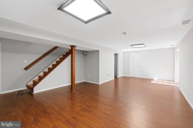Building Photo - 39225 Foxhill Rd
