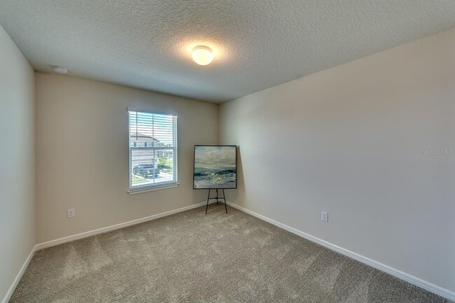 Building Photo - 8921 Royal River Cir