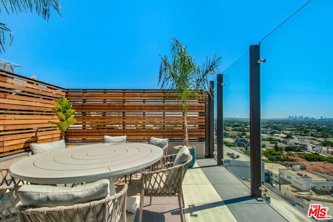 Building Photo - 8420 W Sunset Blvd