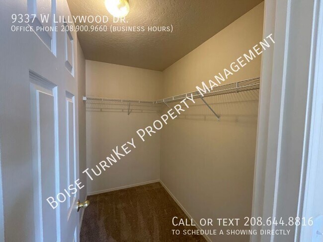 Building Photo - 9337 W Lillywood Dr