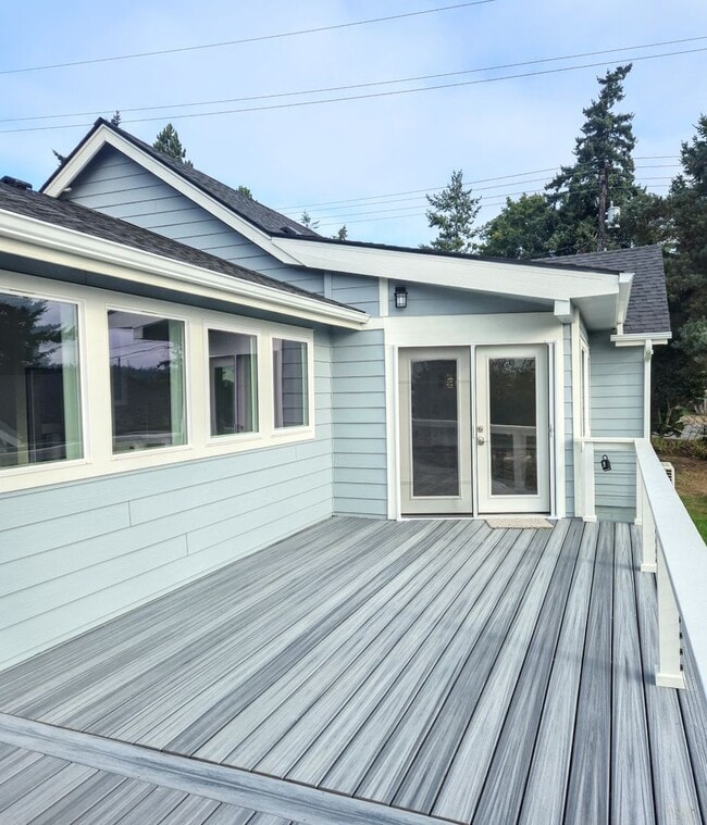 Building Photo - Newly Remodeled 2 Bedroom Home For Rent!