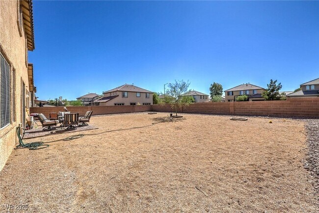 Building Photo - 4925 N Goldfield St