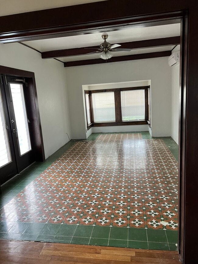 Building Photo - New Rental!!!!