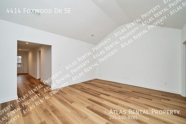 Building Photo - 4414 Foxwood Dr SE