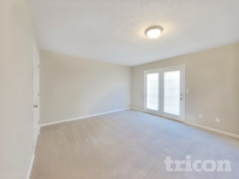 Building Photo - 11728 Spring Lake Way