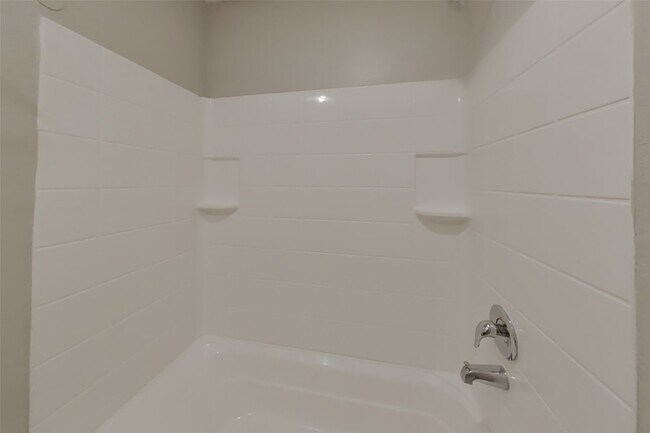 Building Photo - 801 Painted Bison Dr