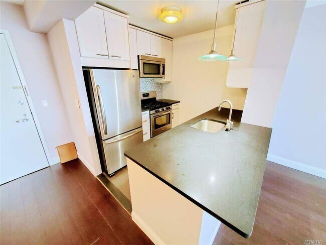 Building Photo - 474 48th Ave-