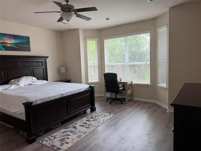 Building Photo - 24930 Diamond Ranch Dr