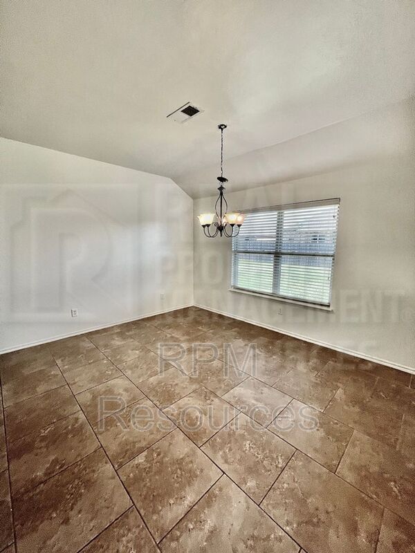Building Photo - 10913 SW 30th St