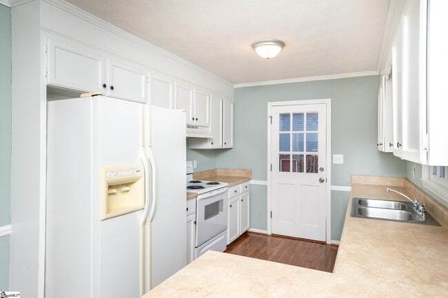 Building Photo - 125 Newgate Dr