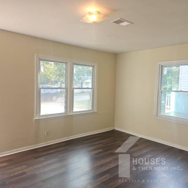 Building Photo - 44 Bagwell Cir