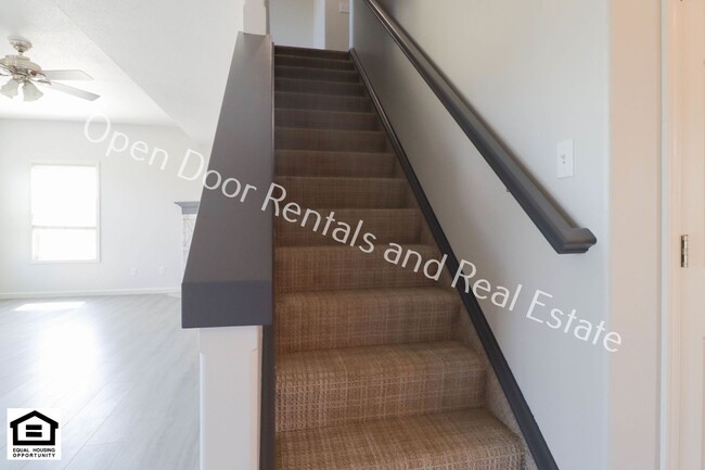 Building Photo - ***$500 off 1st months rent!**** 3 bedroom...