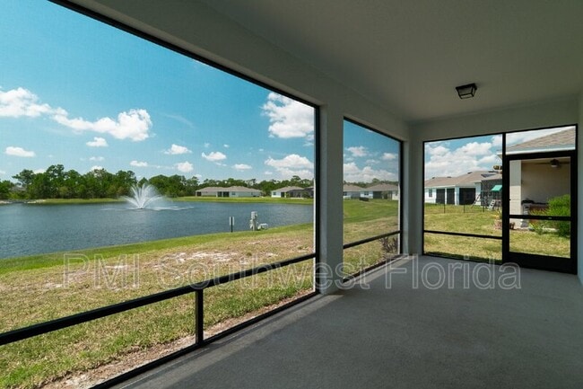 Building Photo - 5928 Silver Palm Blvd