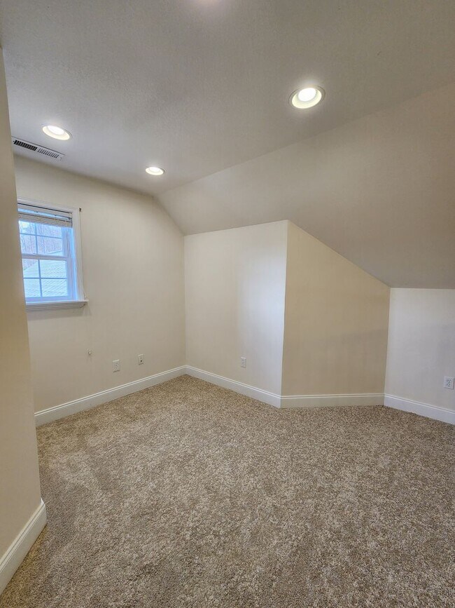 Building Photo - 45 Viera Dr