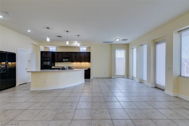 Building Photo - 228 Frapuccino Ave