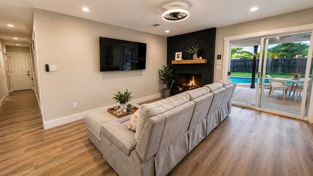 Building Photo - 2400 Bowling Green St