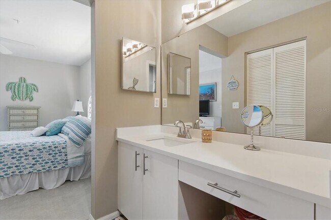 Building Photo - 9320 Clubside Cir