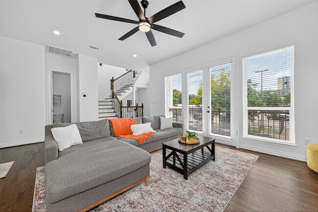 Building Photo - 1505 Wentworth St