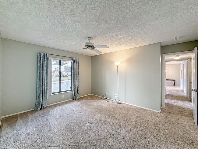 Building Photo - 826 Sky Pine Way