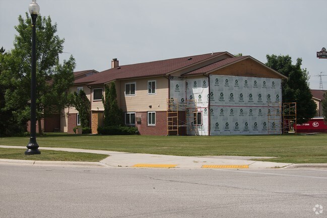 Building Photo - Fairview Crossing I & II