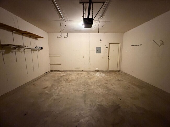 Building Photo - 13123 Burgundy Point