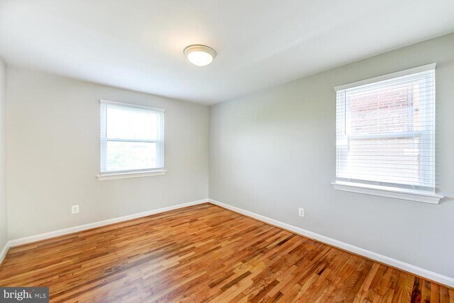 Building Photo - 1627 Massachusetts Ave SE