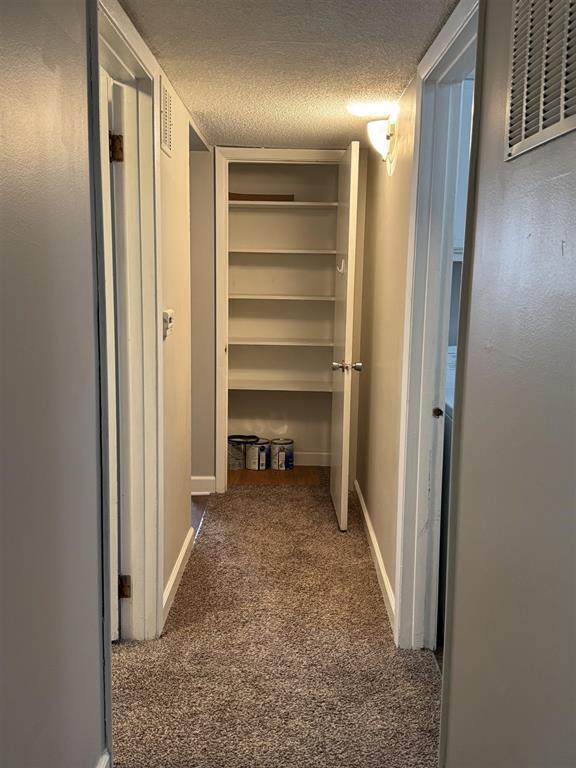 Building Photo - 930 Pius Ln